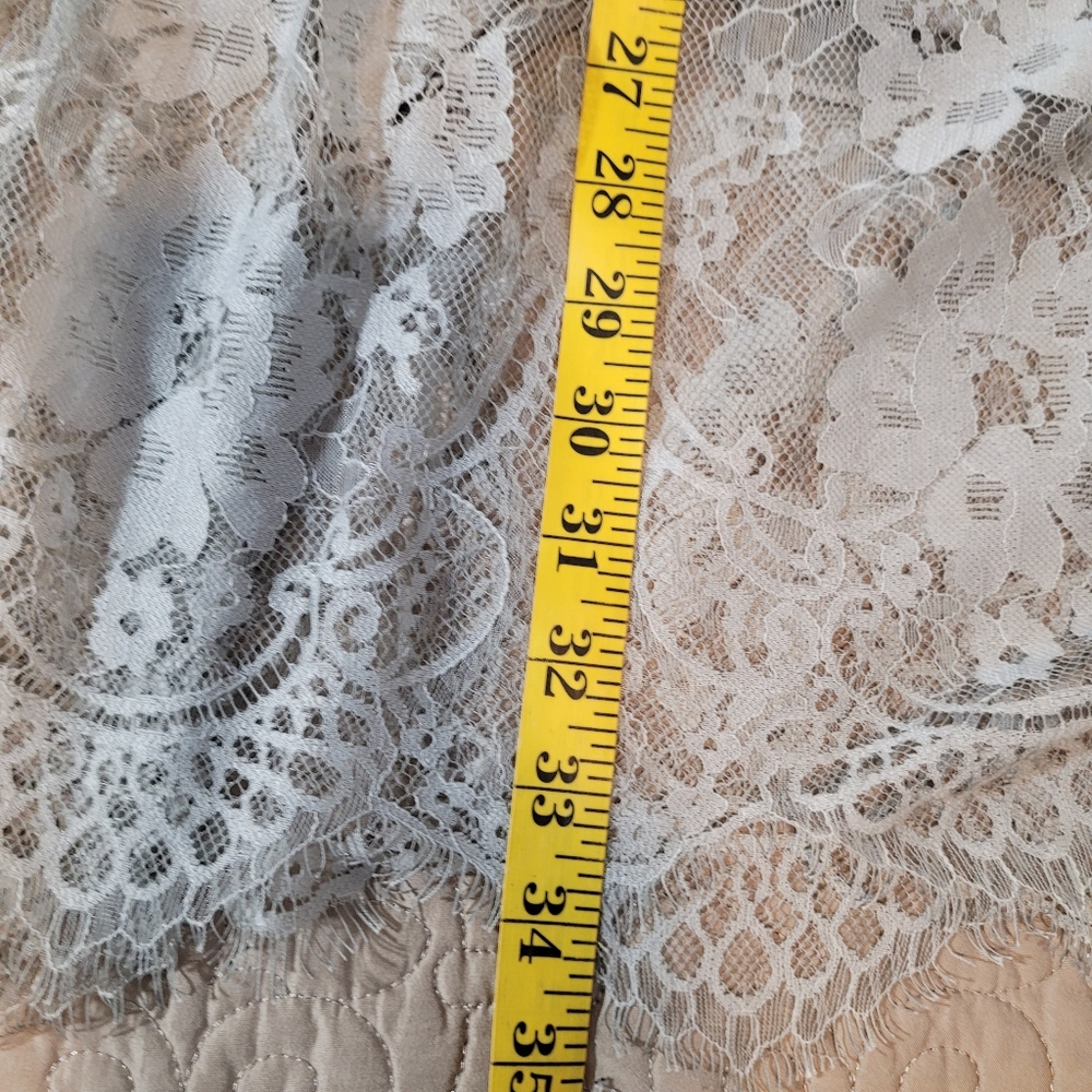 Fashion Concepts Grey Lace Overlay Pullover Mini Dress with Bell Sleeves X-Large - Picture 10 of 10